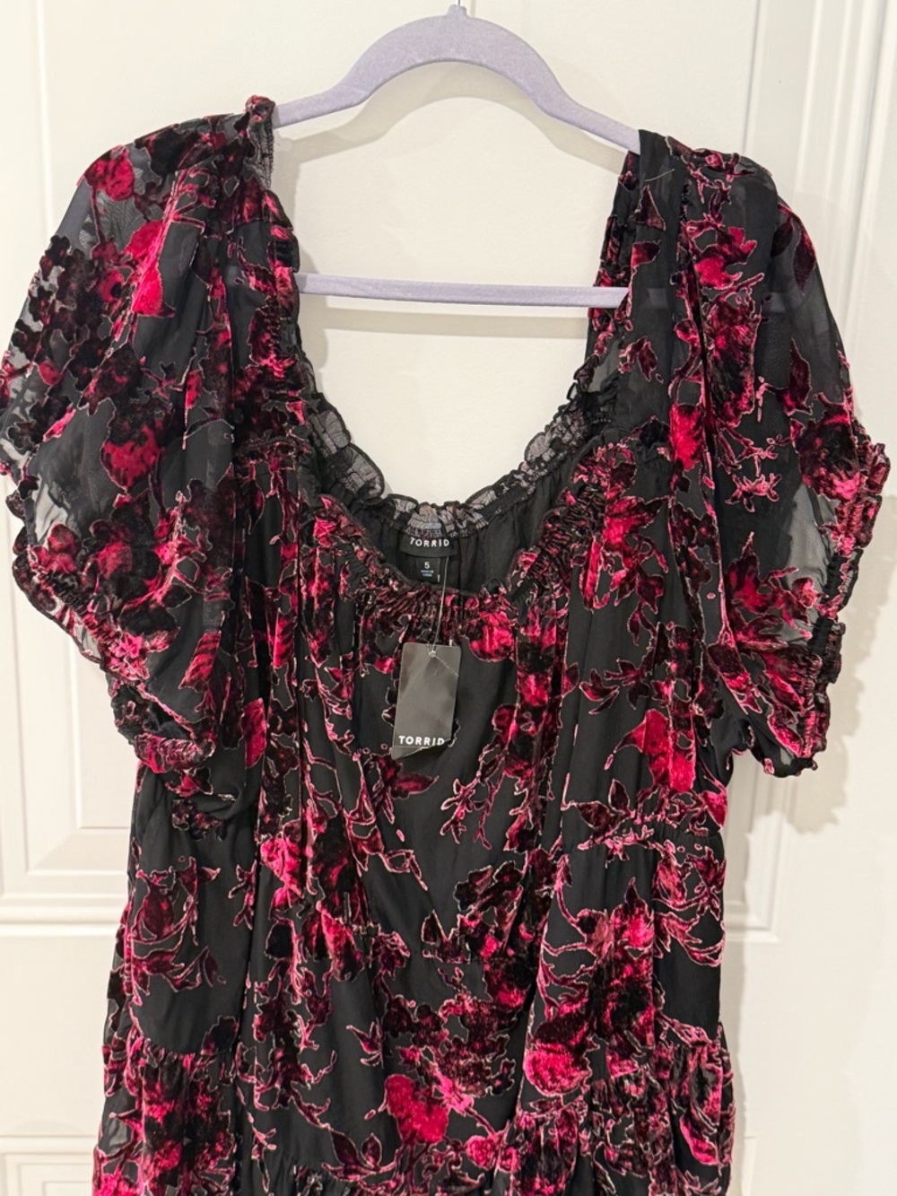 Torrid Black Shirt with Pink Floral Burnout - NWT - Size 5 X